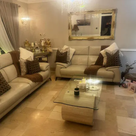 Dernvale House -double - Sleeps 2 * Mullinderg